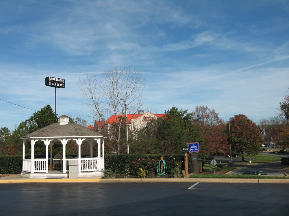 Carolina Inn Of Lake Norman มัวร์สวิลล์ ภายนอก รูปภาพ